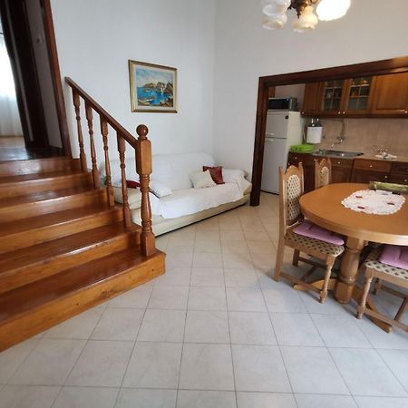 Apartments Srdan Vinišće Zewnętrze zdjęcie